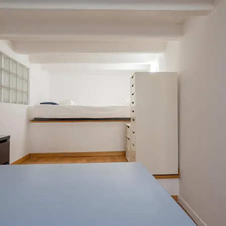 I-host - Pavia 10 * Milánó