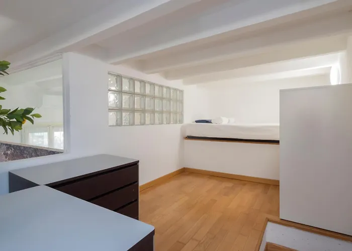 Διαμέρισμα I-host - Pavia 10 *